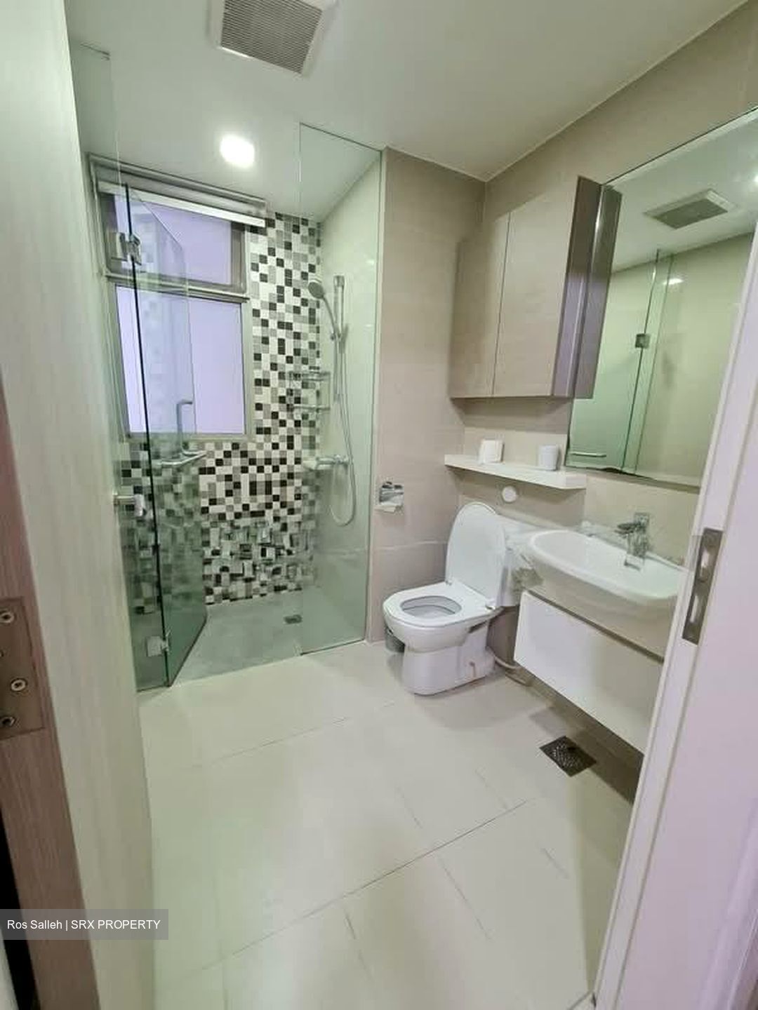 Sea Esta (D18), Condominium #566434121